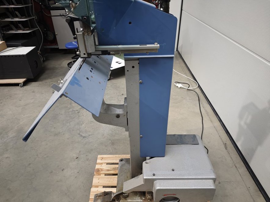 Stitching and folding Nagel Multinak-S