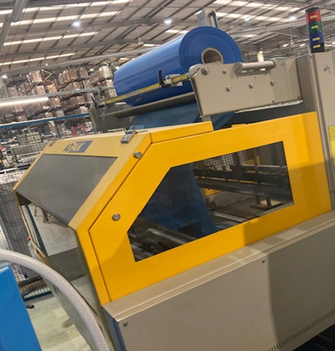 Wrapping machines Adpak Automatic Shrink Wrapper & BOGE C30 FD Compressor