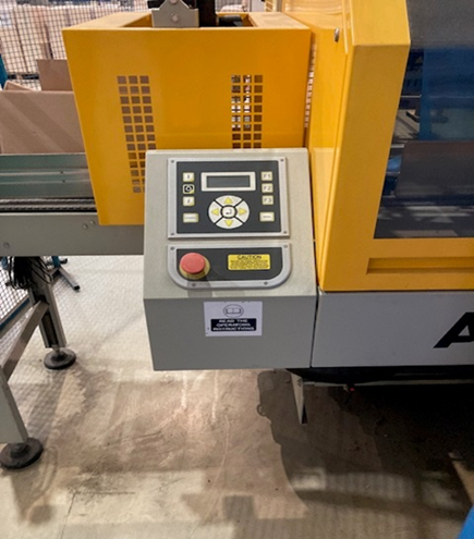 Wrapping machines Adpak Automatic Shrink Wrapper & BOGE C30 FD Compressor