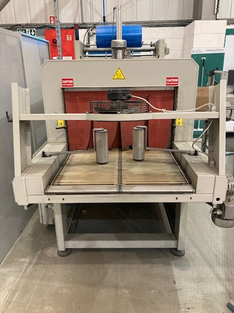 Wrapping machines Adpak Automatic Shrink Wrapper & BOGE C30 FD Compressor