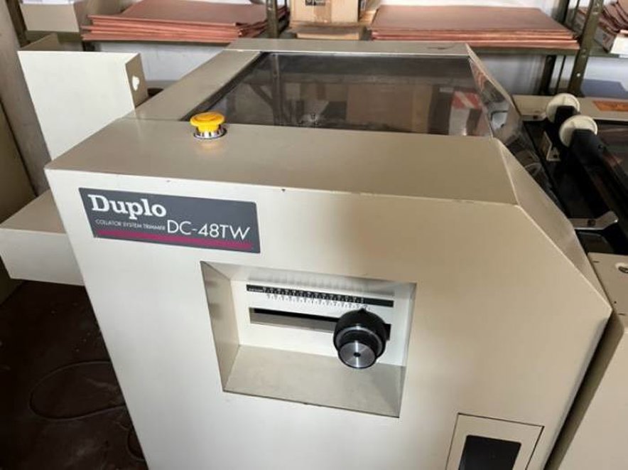 Booklet machines Duplo DC 10000S