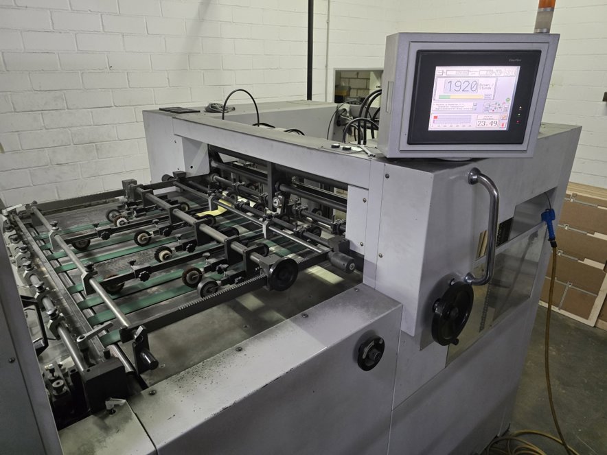 Die cutting Heidelberg Varimatrix 105 CS