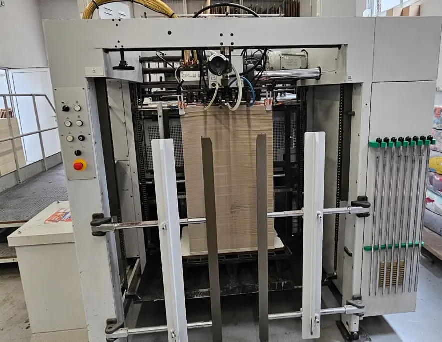 Die cutting Heidelberg Varimatrix 105 CS