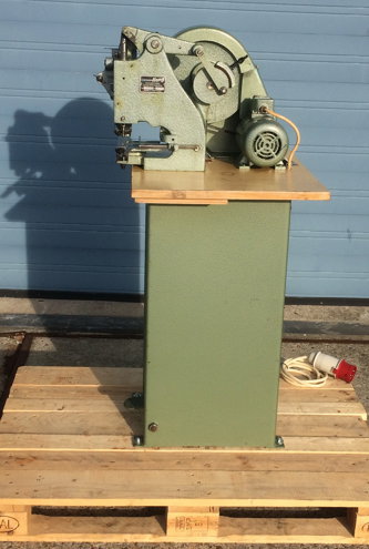 Eye letting machines Hang 103 LOKA