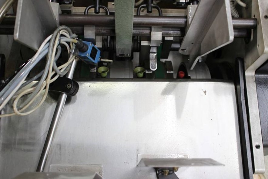 Feeder Ritmica Universal H-200