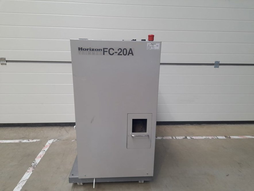 Gathering and collating Horizon FC-20A