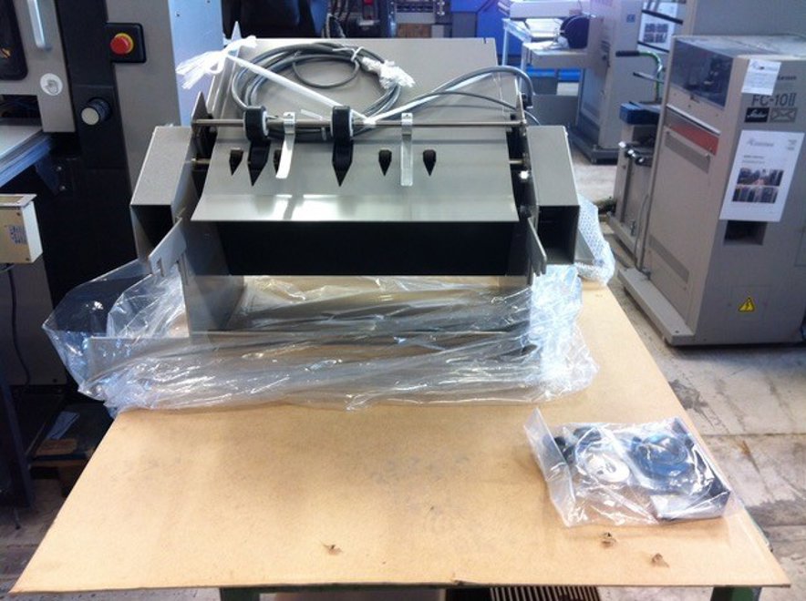 Gathering and collating Horizon HMU-100