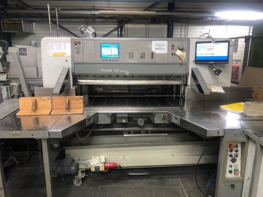 Guillotines Polar 137 ED-AT