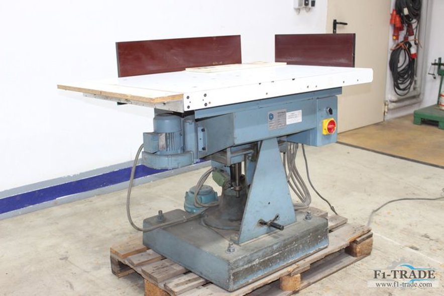 Joggers Heinrich Baumann ZG 4