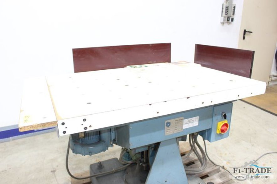 Joggers Heinrich Baumann ZG 4