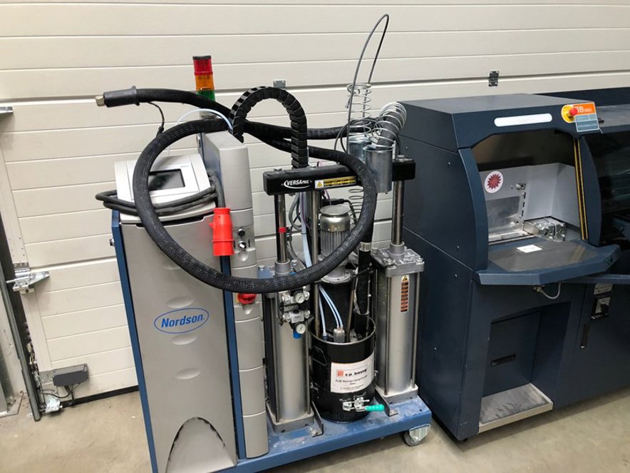 Perfect binder lines CP Bourg BB 3002 PUR-C