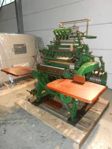 Sewing Machines Brehmer 39 3/4-2