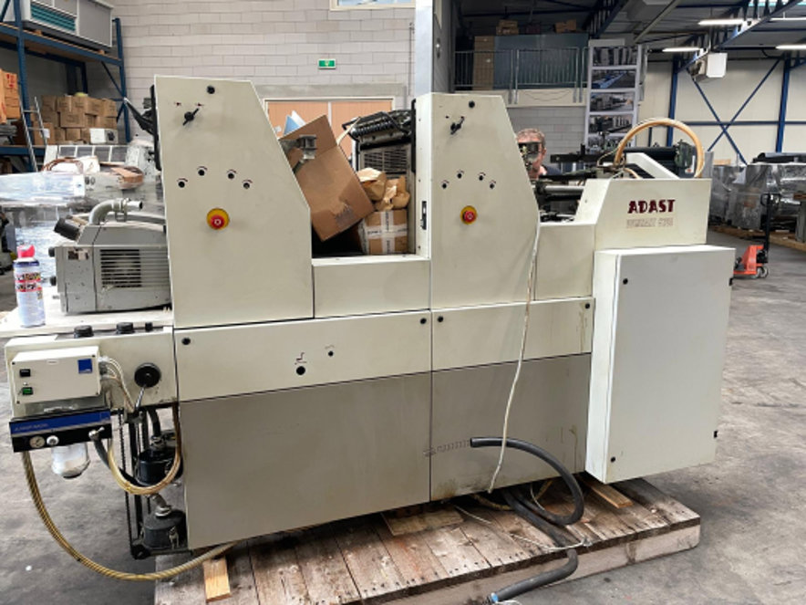 Sheet Fed / Offset Adast Dominant 526