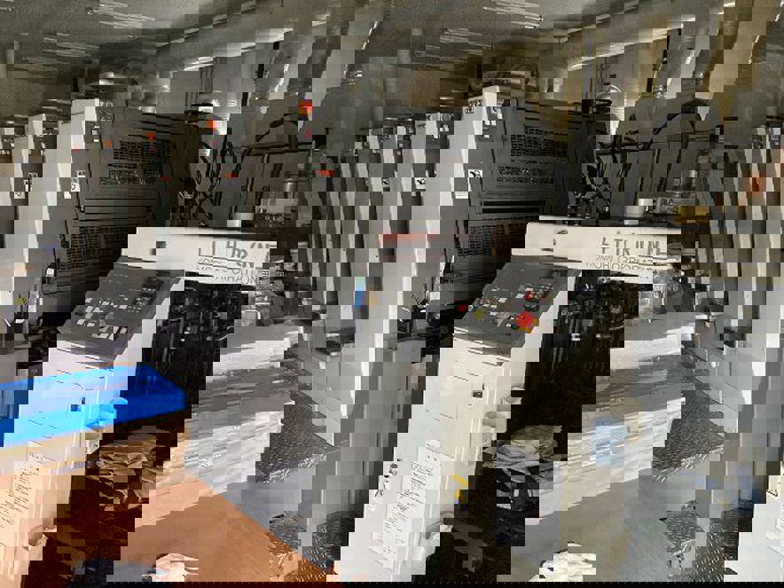 Sheet Fed / Offset Komori LS-526 + UV