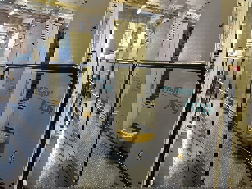 Sheet Fed / Offset Manroland R 704 3B-P